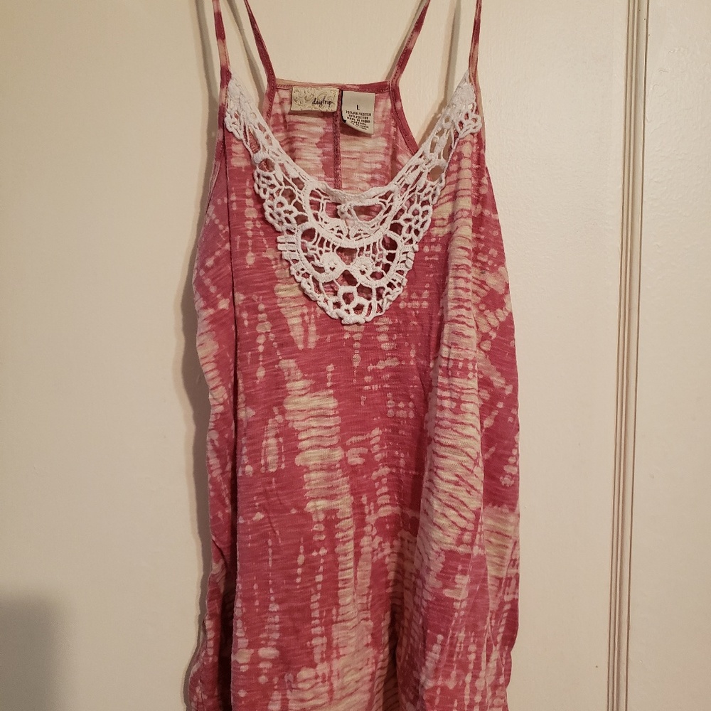 Daytrip Tank